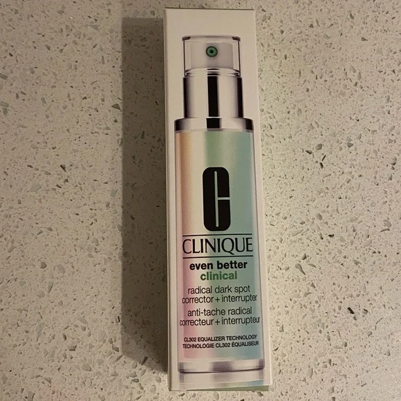 Clinique even better clinical radical dark spot corrector plus interrupter - Picture 8 of 10